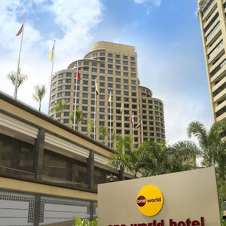 One World Hotel Petaling Jaya Exterior foto The hotel in 2012