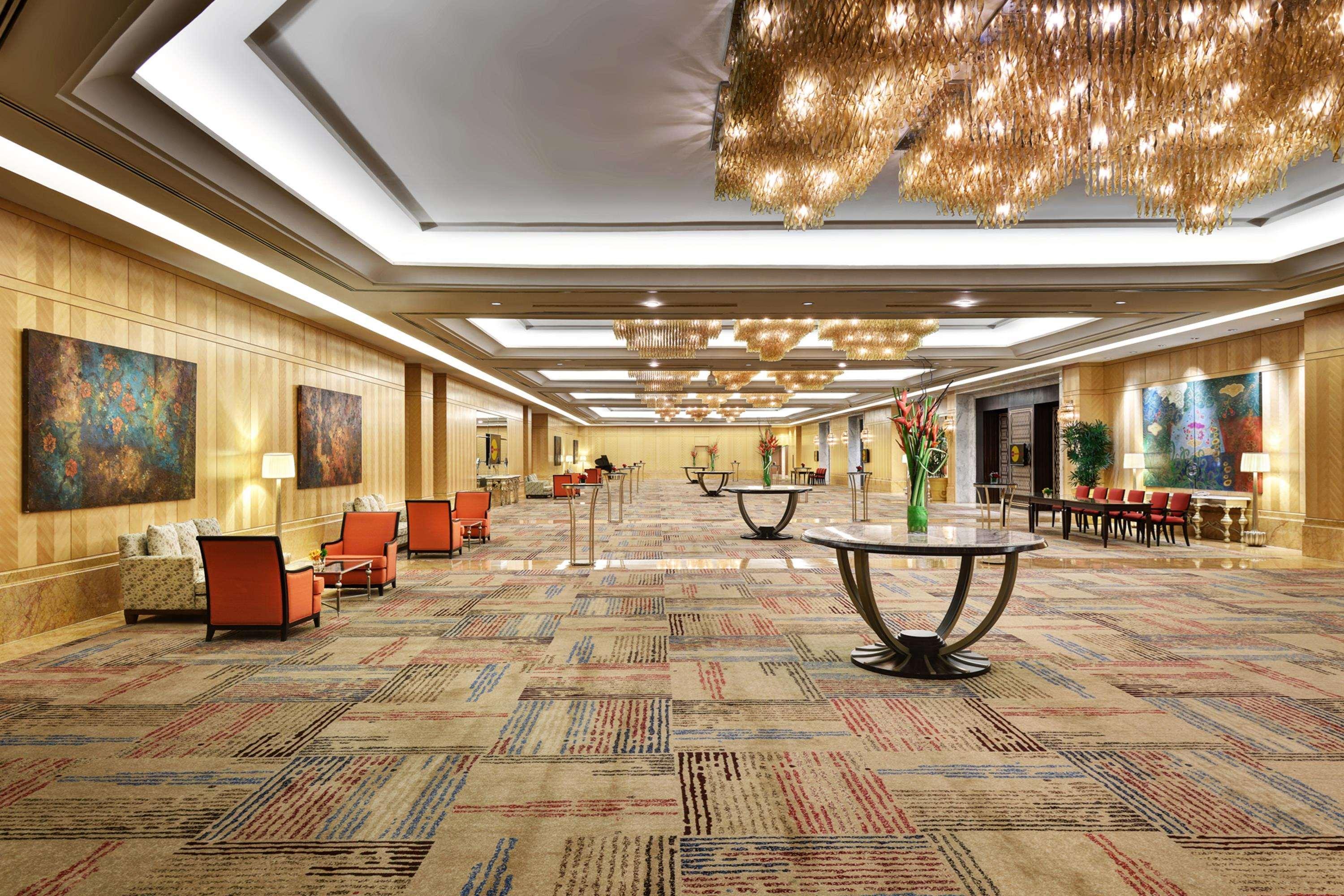 One World Hotel Petaling Jaya Exterior foto The lobby of the hotel