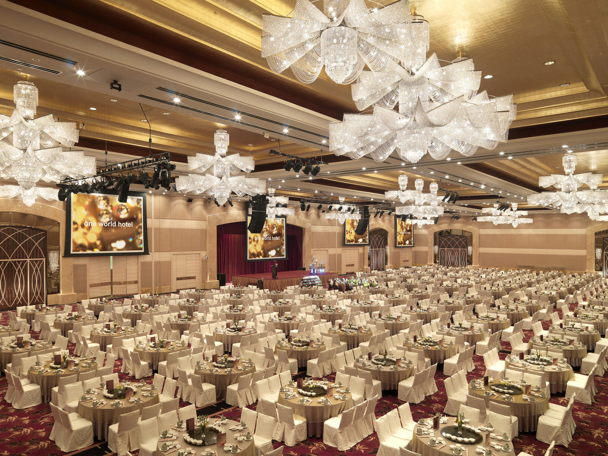 One World Hotel Petaling Jaya Restaurante foto The Grand Ballroom